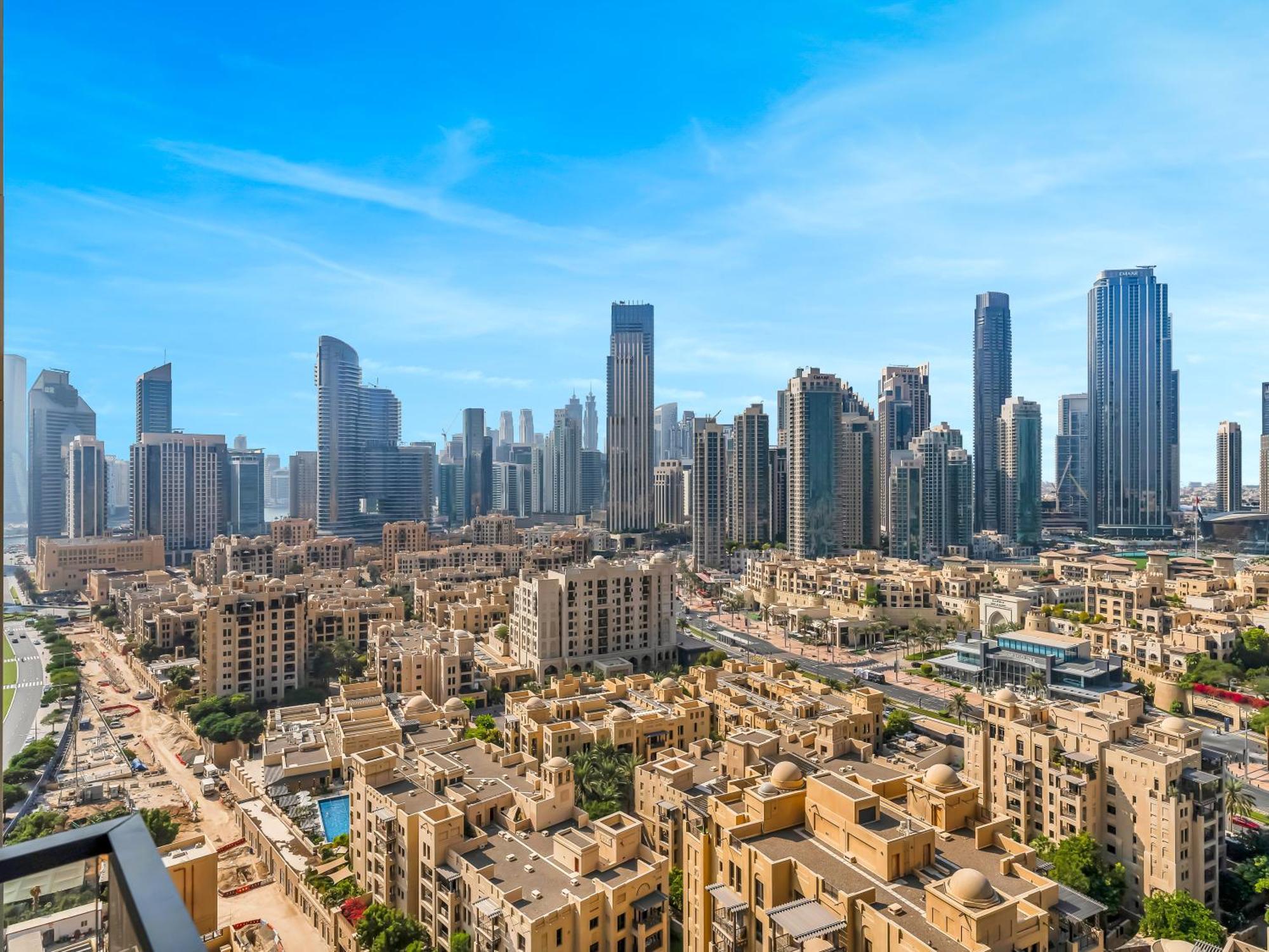 Luxurious In Burj Royale With Led Burj Khalifa Views Opposite Mall Apartment