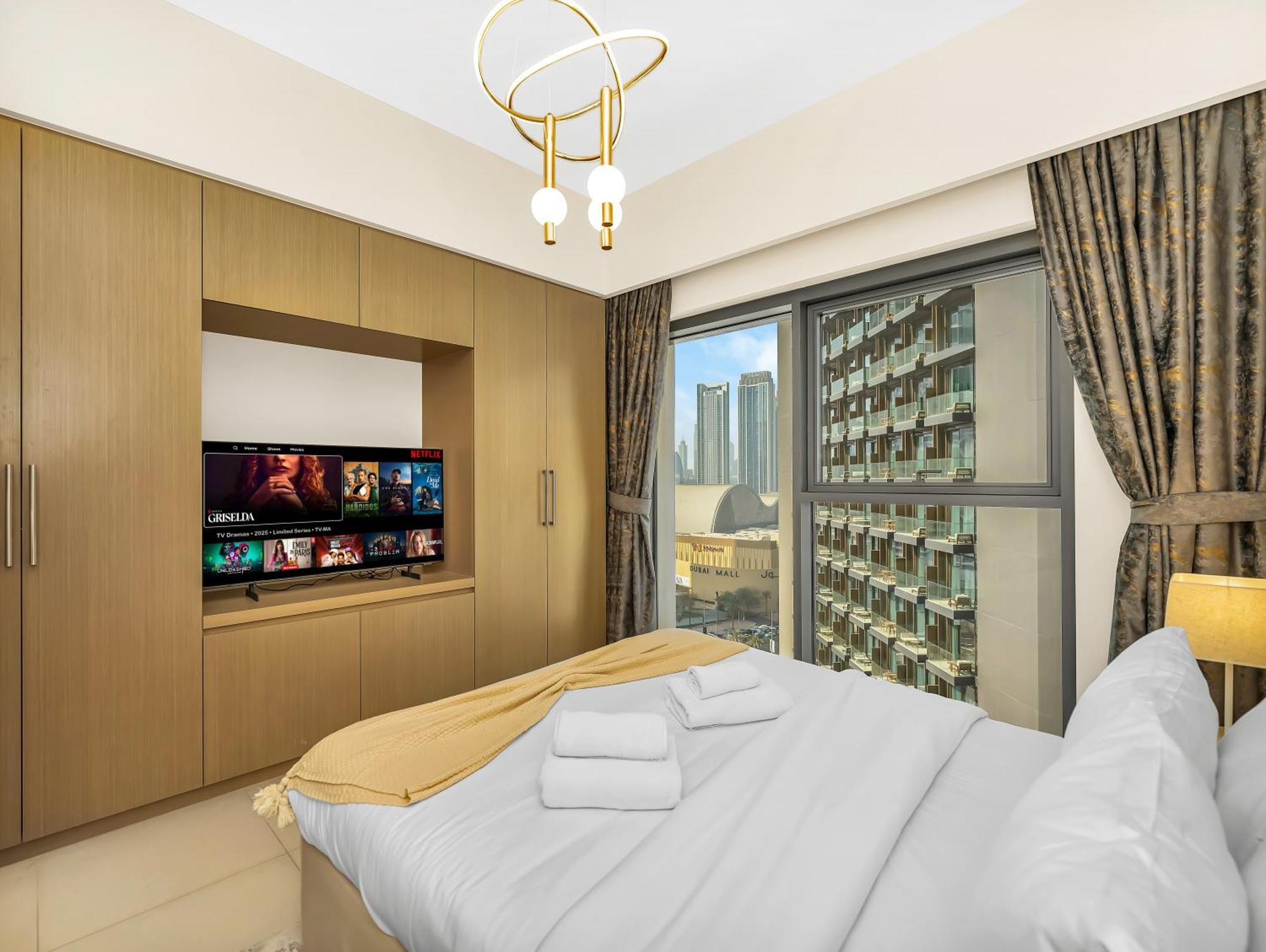 Luxurious In Burj Royale With Led Burj Khalifa Views Opposite Mall
