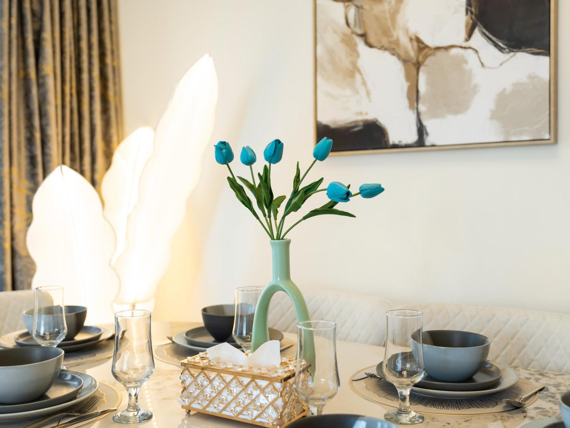 Luxurious In Burj Royale With Led Burj Khalifa Views Opposite Mall Apartment