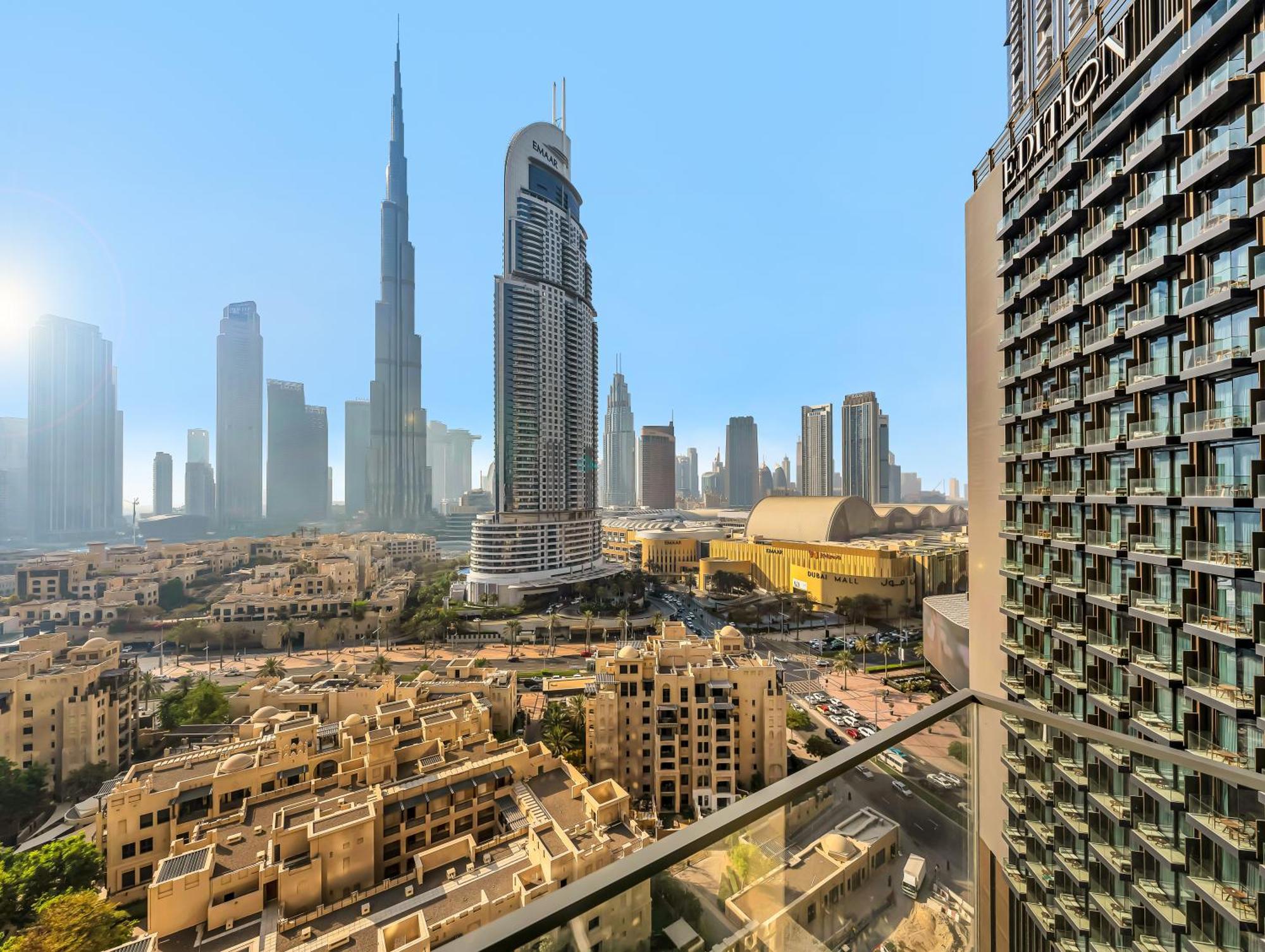 Apartment Luxurious In Burj Royale With Led Burj Khalifa Views Opposite Mall